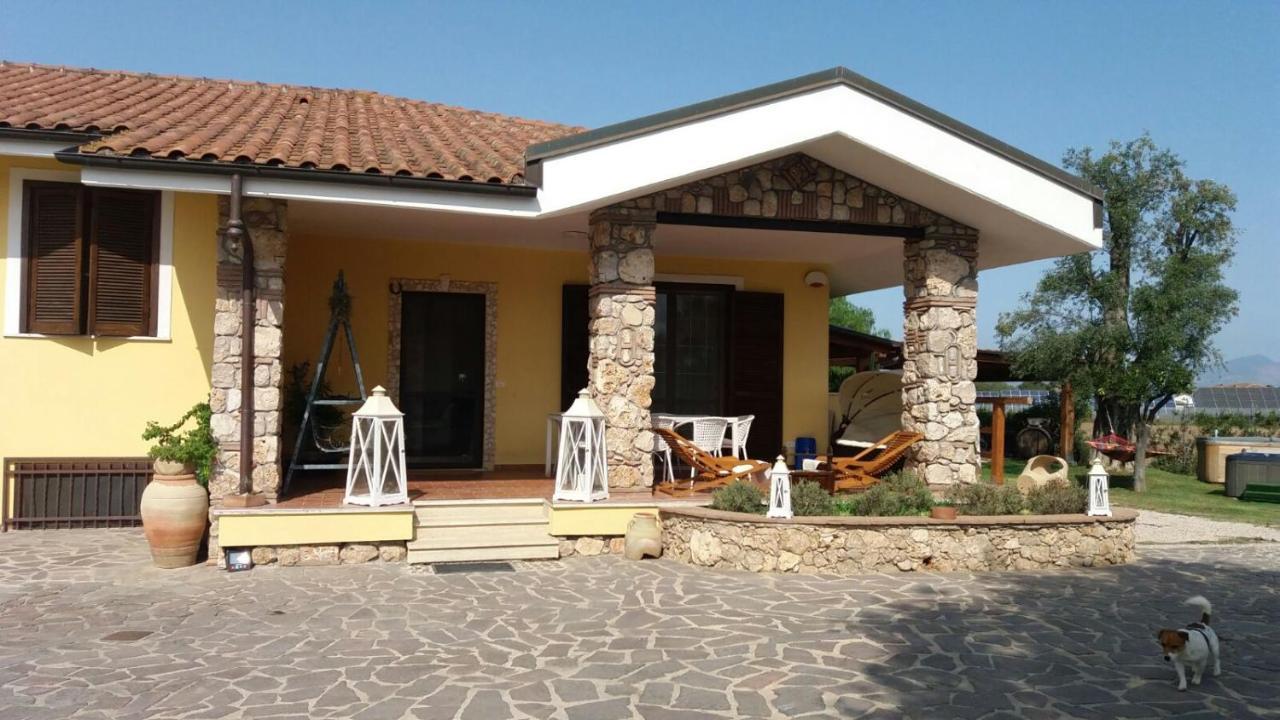 Crisam Bed & Breakfast Sabaudia Dış mekan fotoğraf